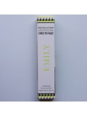 Makeup Revolution Emily In Paris Just A Kiss Cream Lipstick a berry red BNIP